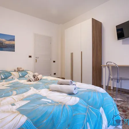 Semesterbostad Maison Du Port Civitavecchia